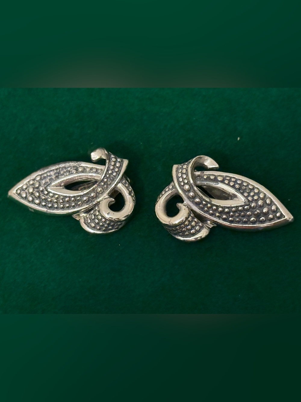 Vintage MX 207 Textured Leaf Stud Earrings
